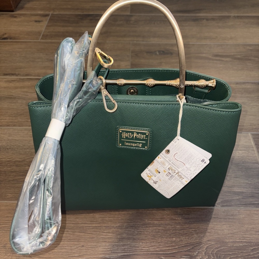 New Loungefly Harry Potter Deathly Hallows Sage Green/Gold Elder Wand Purse